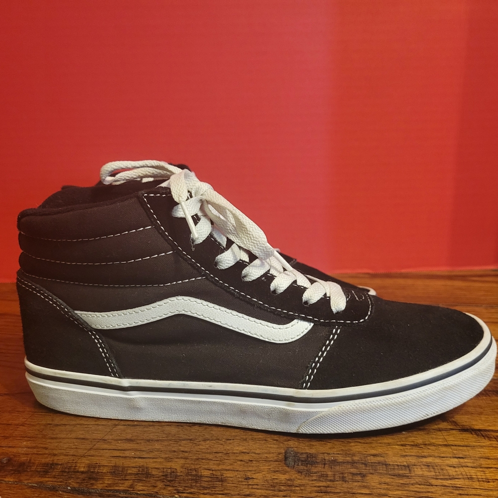 Vans Men's Black and White High-Top Sneakers